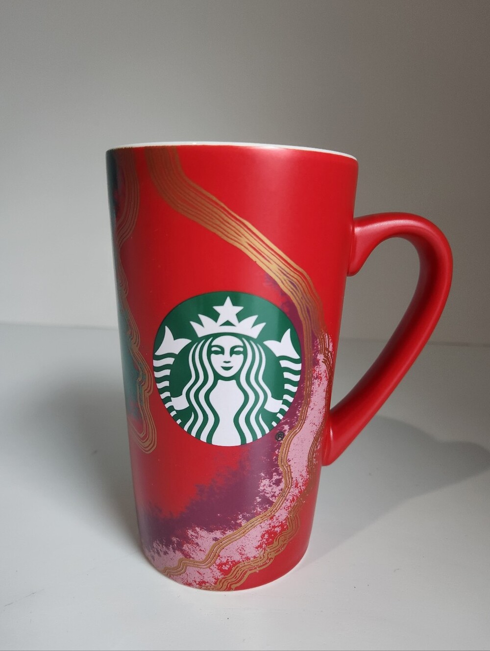 Long Holiday Christmas Starbucks Mug Coffee Cup 2021 Red Green Gold Swirl